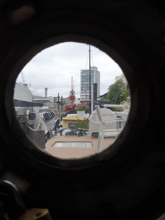 Hotel De Coaster & Aquarium Ponton Rotterdam Zewnętrze zdjęcie