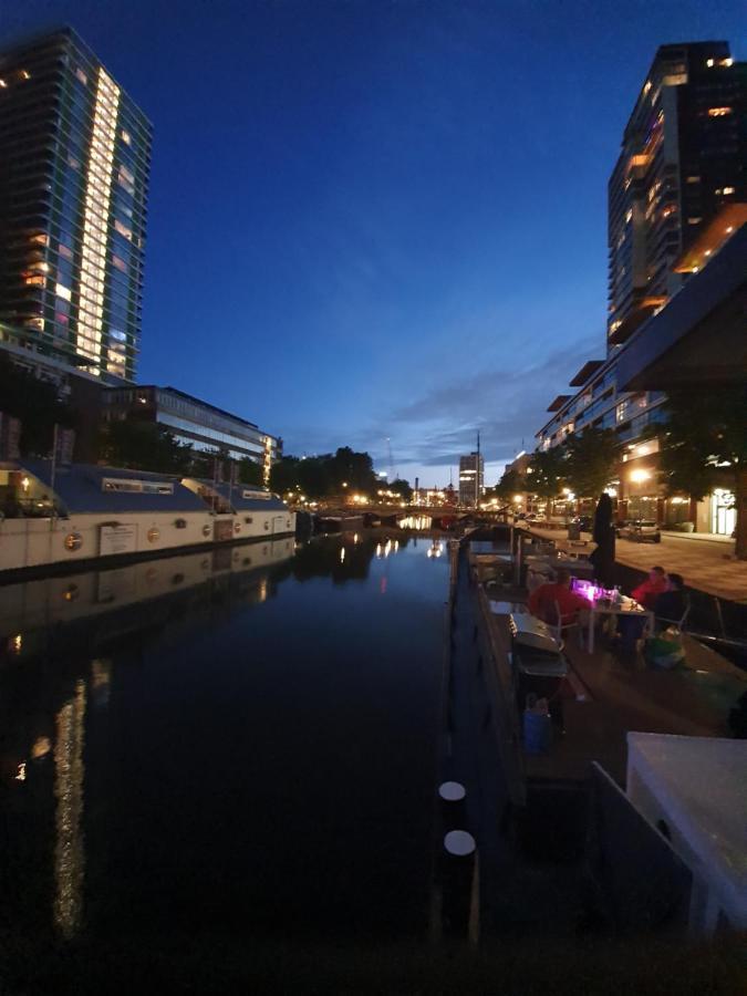 Hotel De Coaster & Aquarium Ponton Rotterdam Zewnętrze zdjęcie