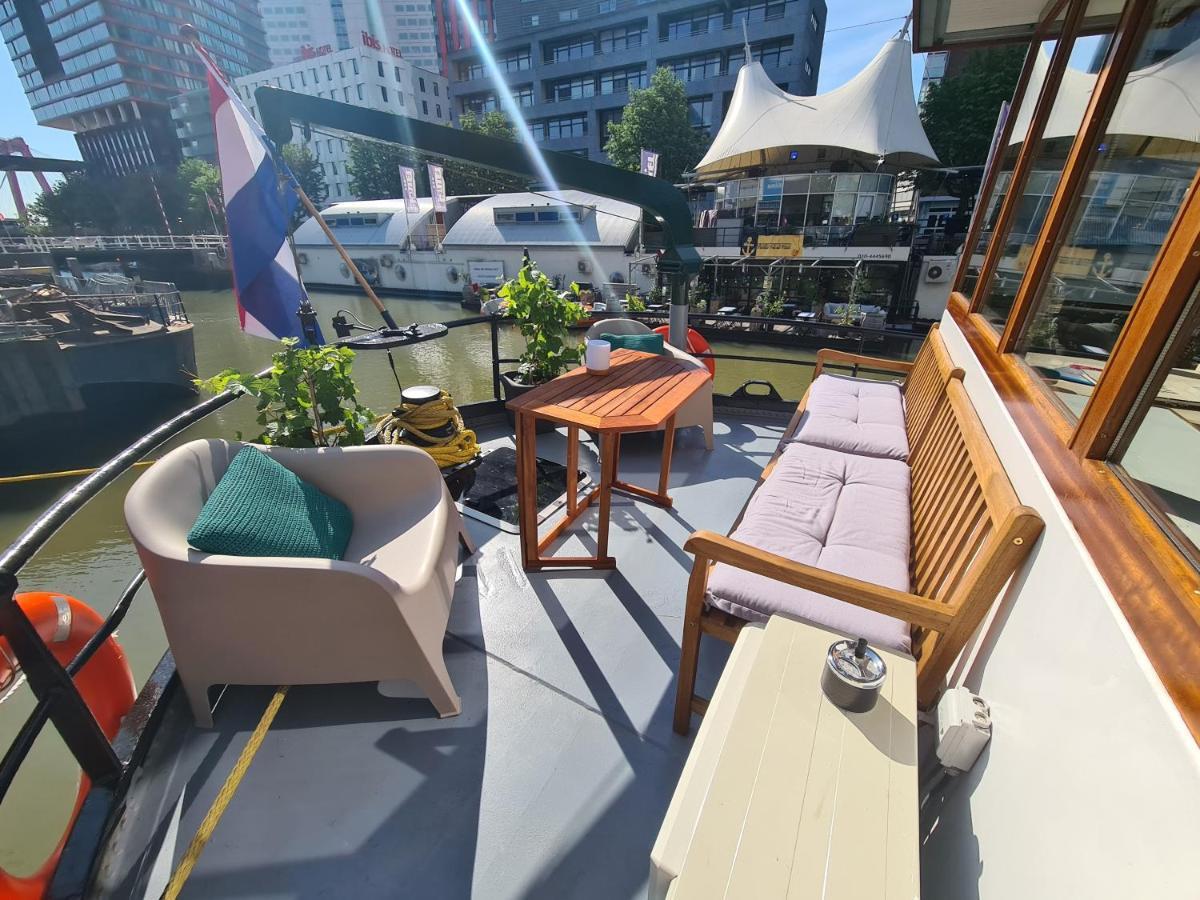 Hotel De Coaster & Aquarium Ponton Rotterdam Zewnętrze zdjęcie