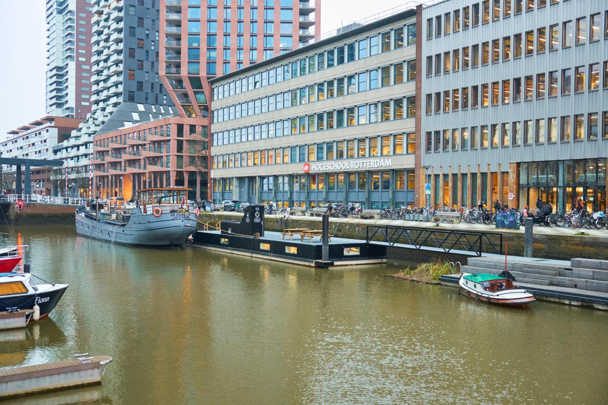 Hotel De Coaster & Aquarium Ponton Rotterdam Zewnętrze zdjęcie