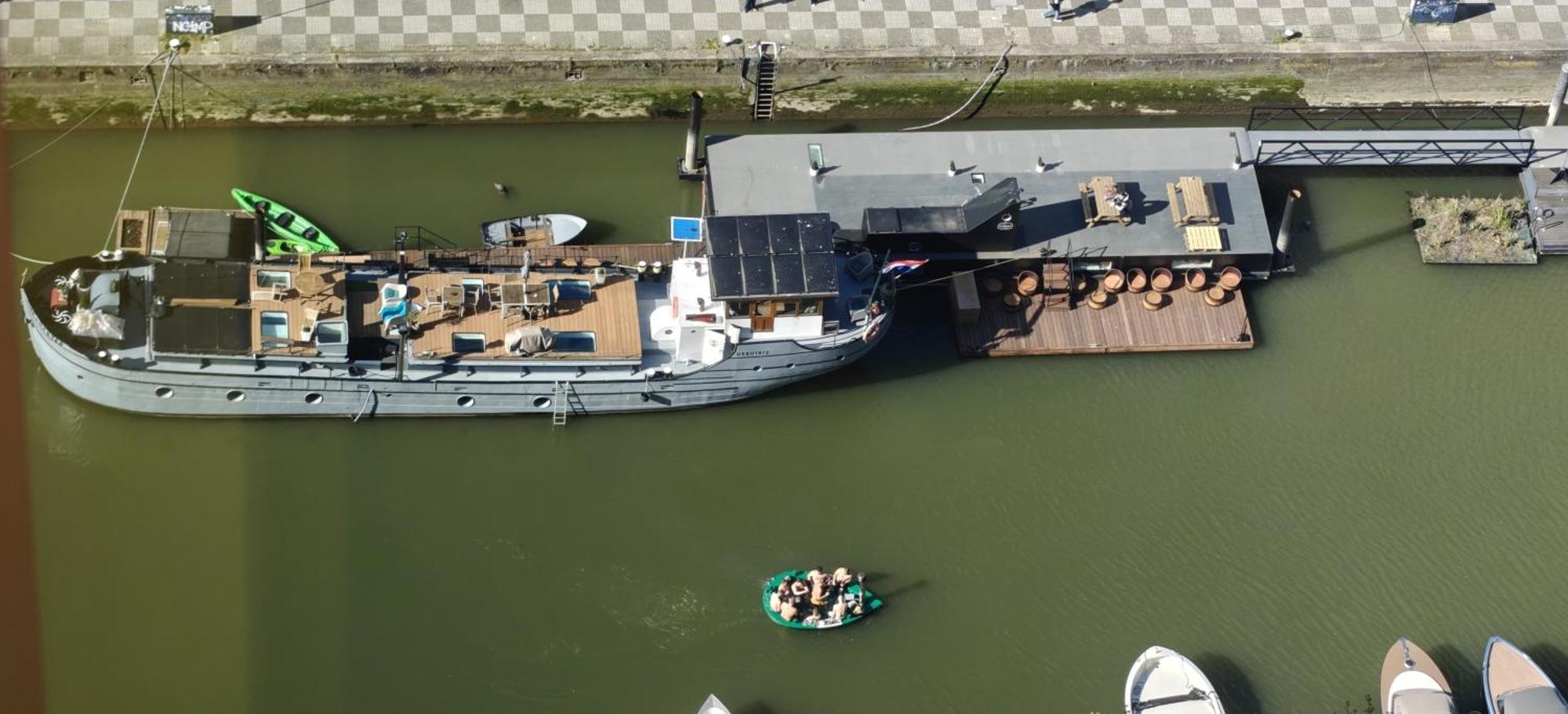 Hotel De Coaster & Aquarium Ponton Rotterdam Zewnętrze zdjęcie